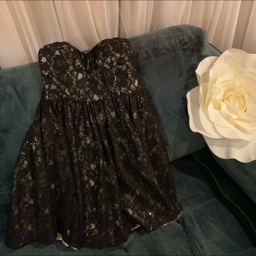 New small Anthropologie Minuet Black lace dress